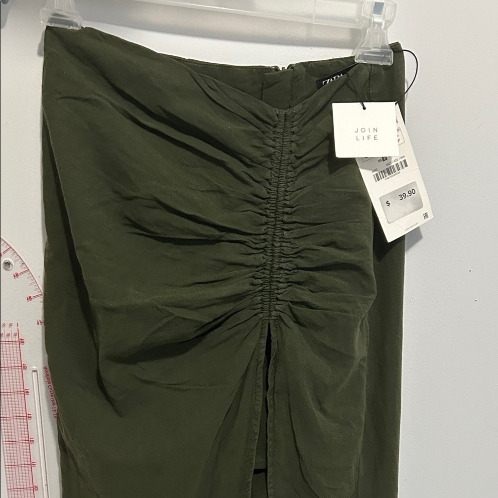 Zara Dark Green Ruched Pencil Skirt